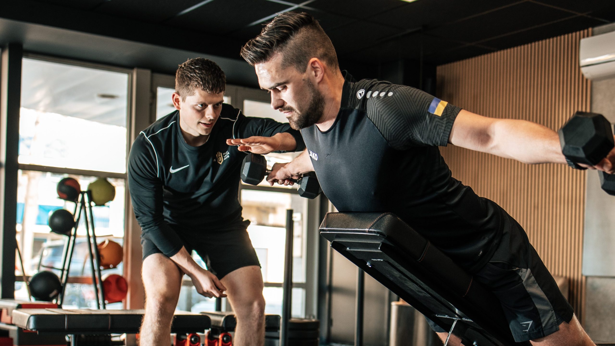 Coaching van een personal trainer van The High Value Club